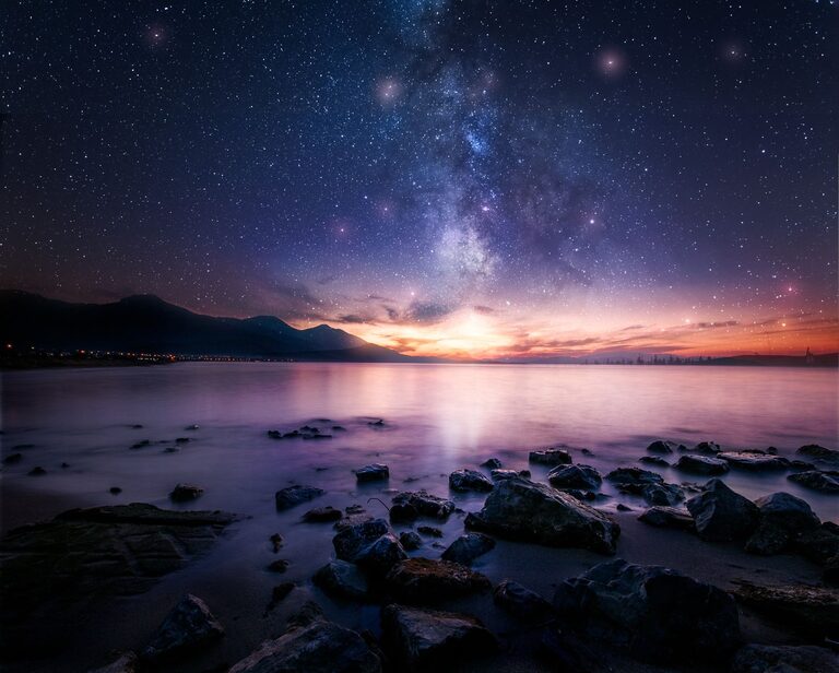 How to Create the Perfect Relaxing Playlist for Evenings
